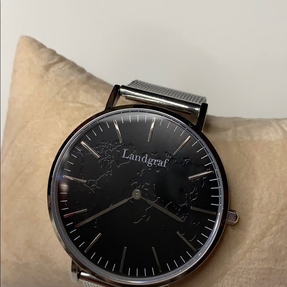 World Watch Face - Picture 2 of 4